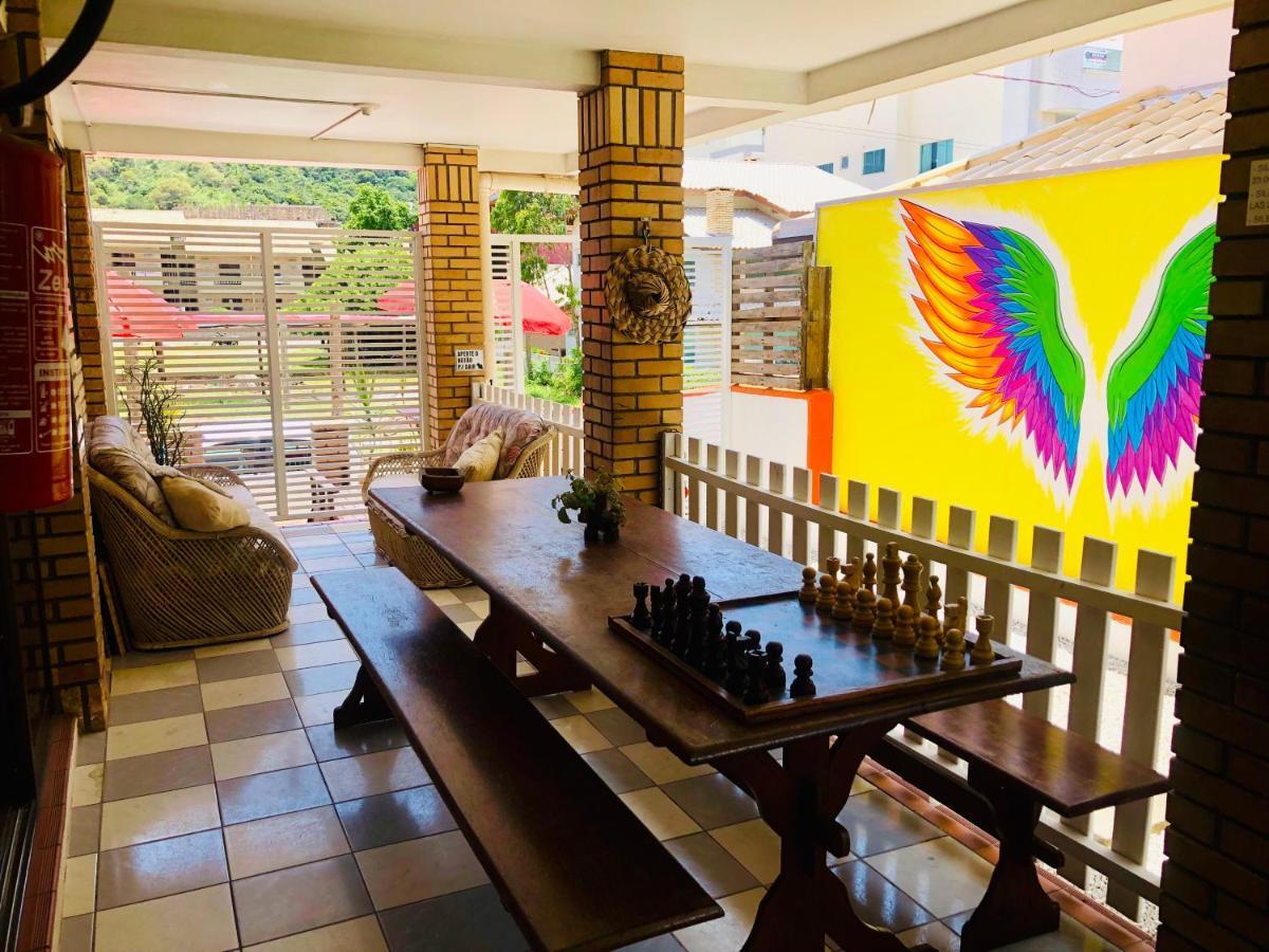 Quatro Ilhas Beach Hostel Bombinhas Ngoại thất bức ảnh